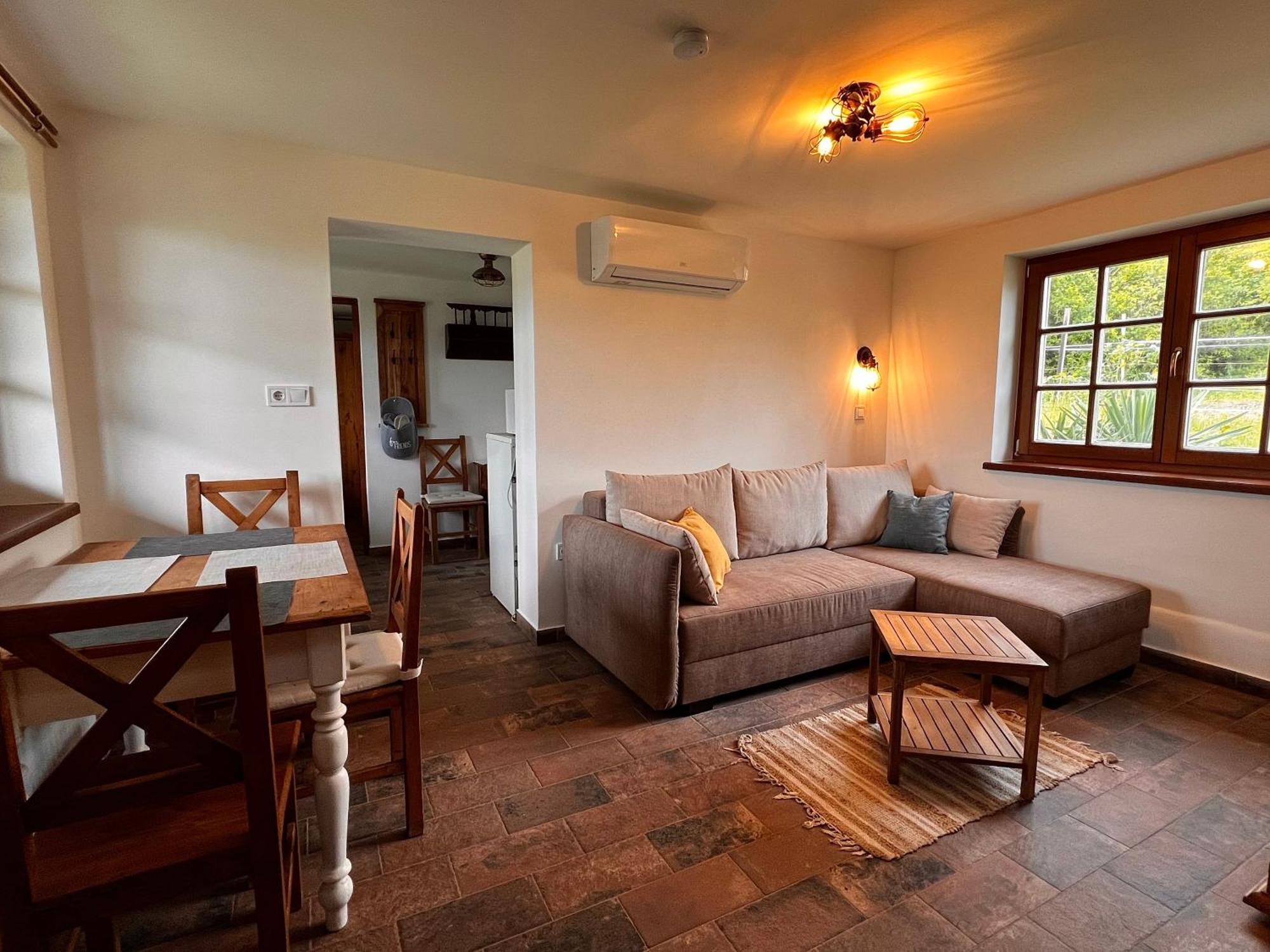 Pilisi Lovas Major, Dorog Bed & Breakfast Luaran gambar