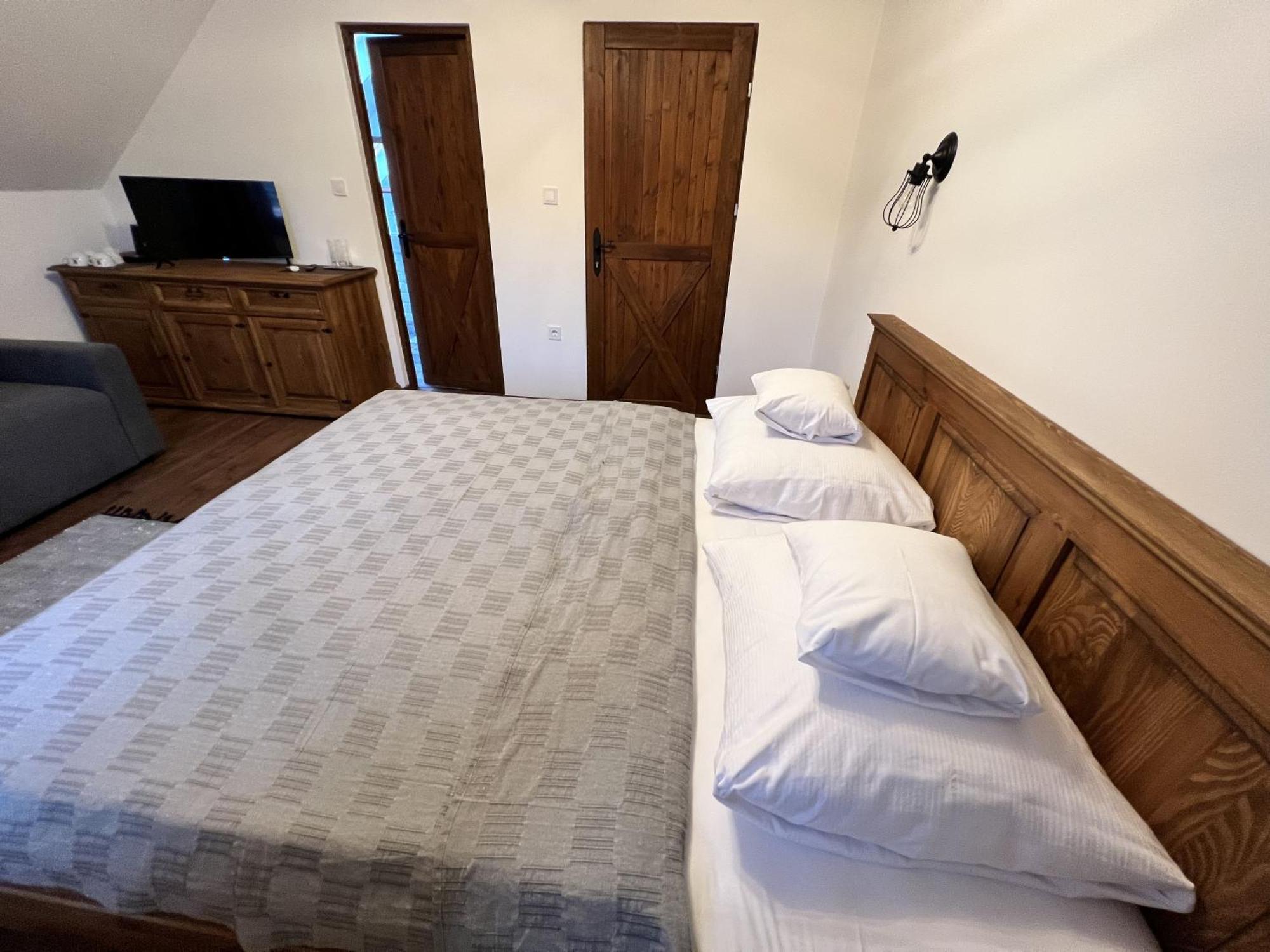 Pilisi Lovas Major, Dorog Bed & Breakfast Luaran gambar